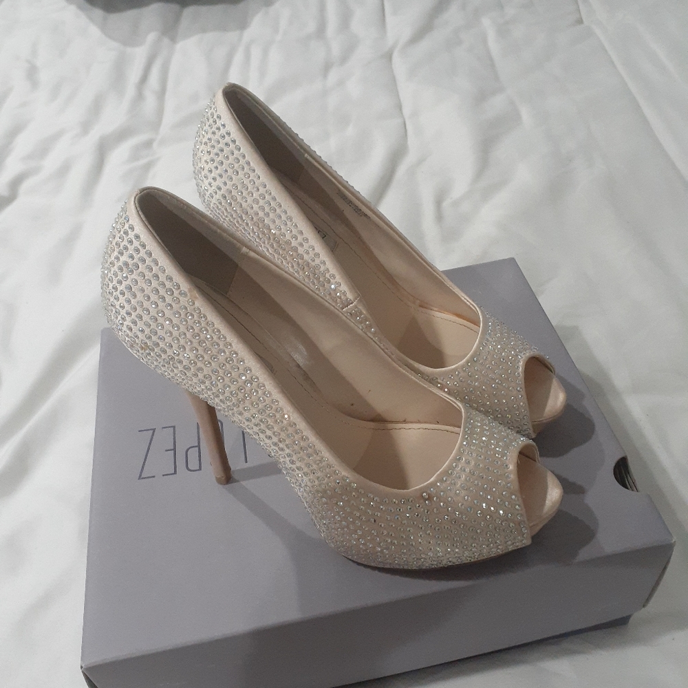 Jennifer Lopez heels